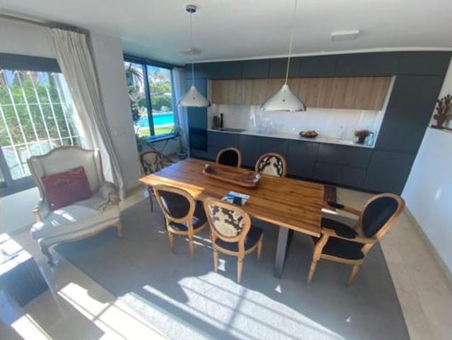 Dúplex en venta en Urbanización Puerto Estepona (Seghers), Costa del Sol Occidental