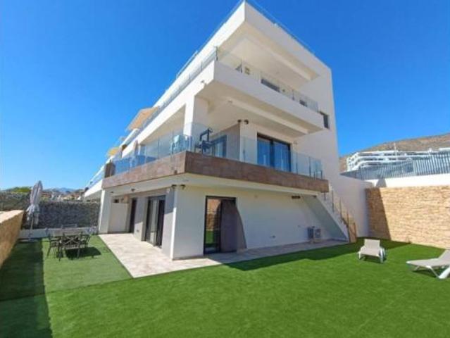 Dúplex en venta en Finestrat, Valencia