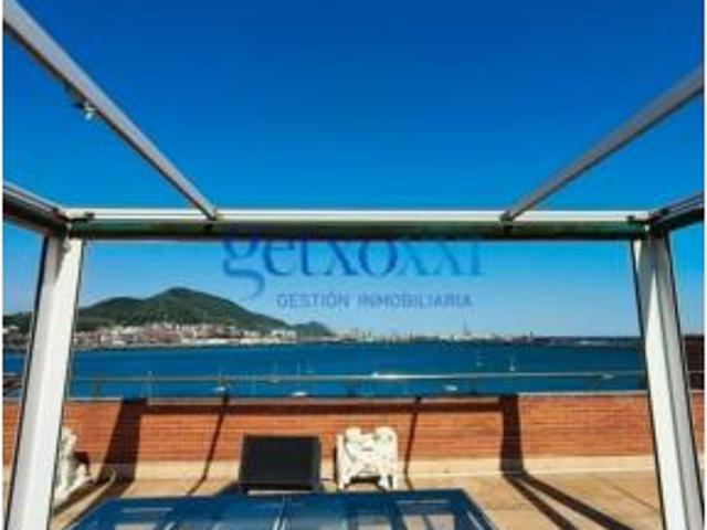 Dúplex en venta en Areeta, Getxo
