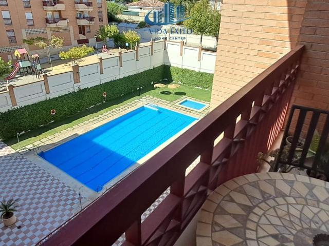 Dúplex en venta en Jaén, Urbanización Azahar