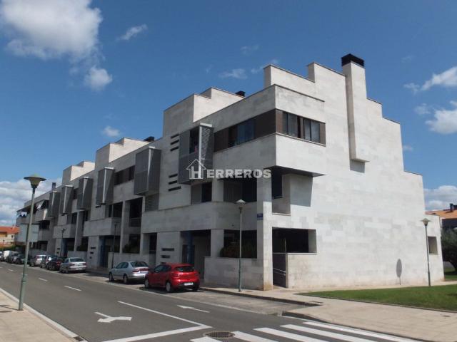 Dúplex en venta en Villapatro, Lardero