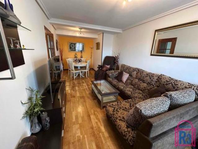 Dúplex en venta en Armunia, León