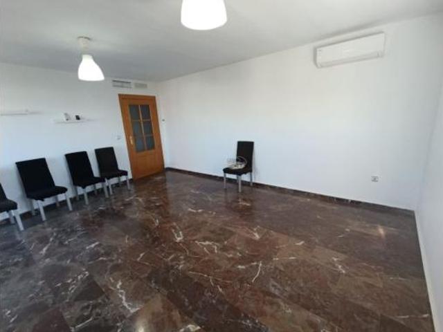 Dúplex en venta en Linares, Andalucía