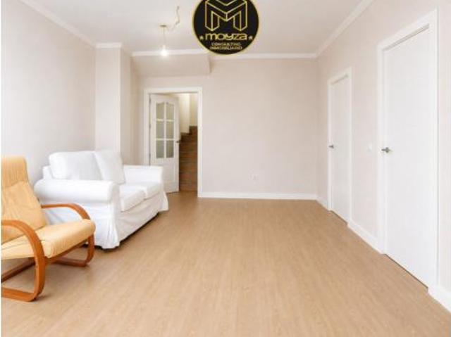 Dúplex en venta en Linares, Andalucía