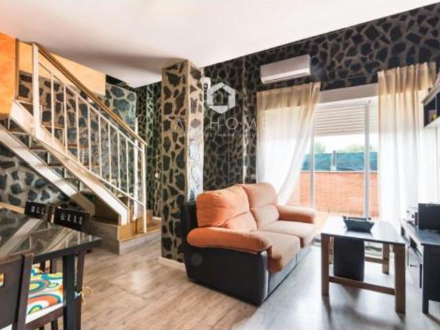 Dúplex en venta en Loeches, Madrid