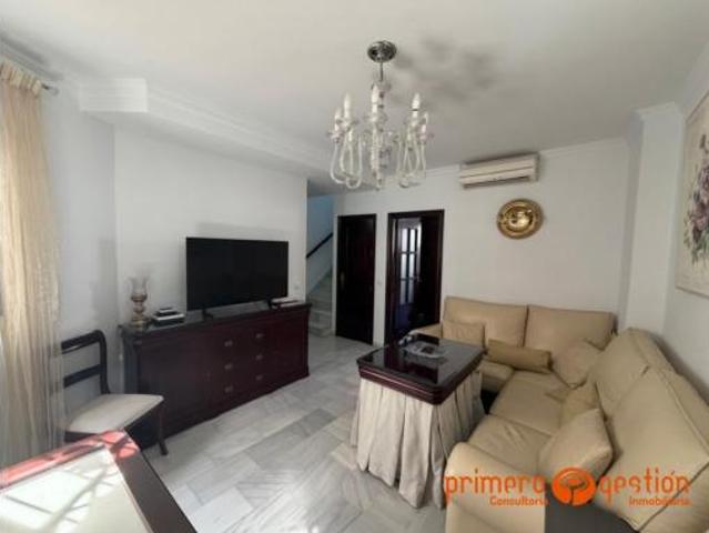 Dúplex en venta en Lora Del Río, Andalucía