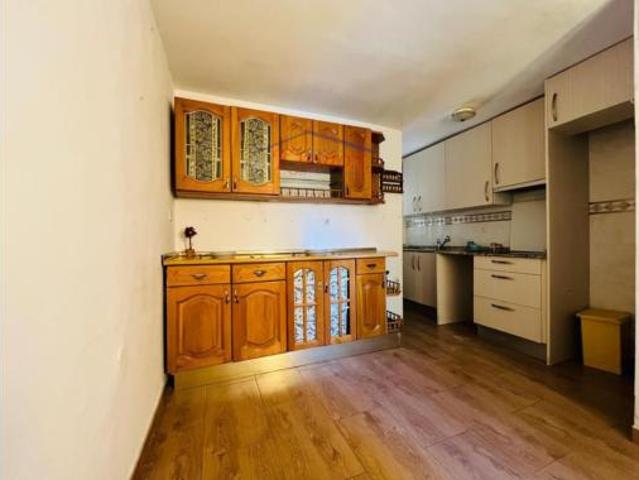 Dúplex en venta en Cármenes, Madrid