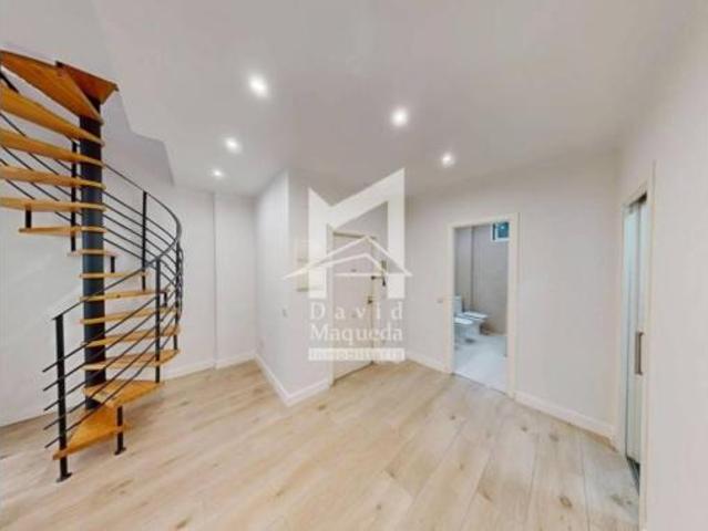 Dúplex en venta en Tetuán, Madrid