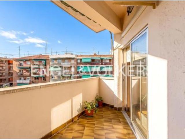 Dúplex en venta en Ciudad Lineal, Madrid