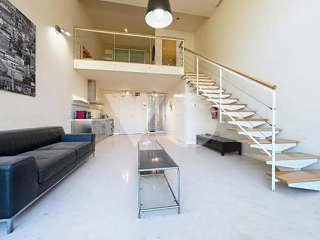Dúplex en venta en Simancas, Madrid