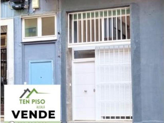 Dúplex en venta en Ciudad Lineal, Madrid