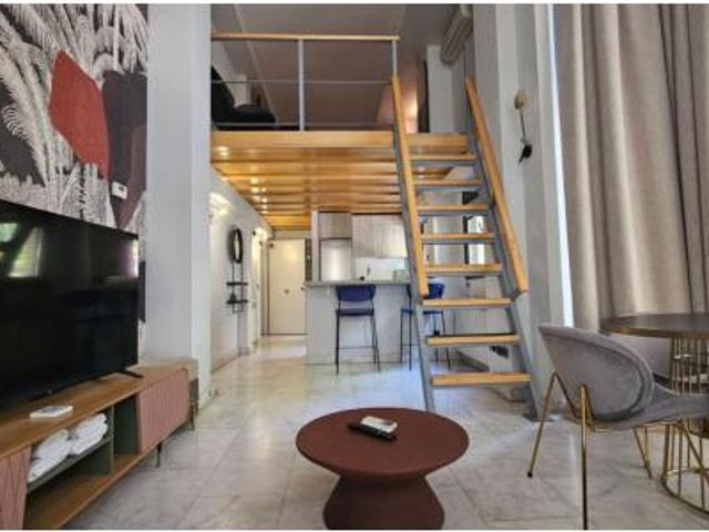 Dúplex en venta en Ciudad Lineal, Madrid