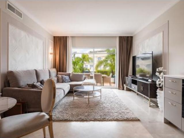 Dúplex en venta en Nueva Andalucía, Costa del Sol Occidental