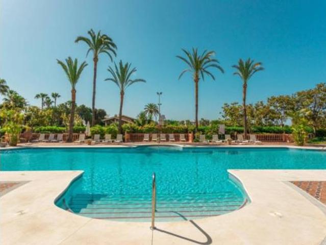 Dúplex en venta en El Vicario, Costa del Sol Occidental