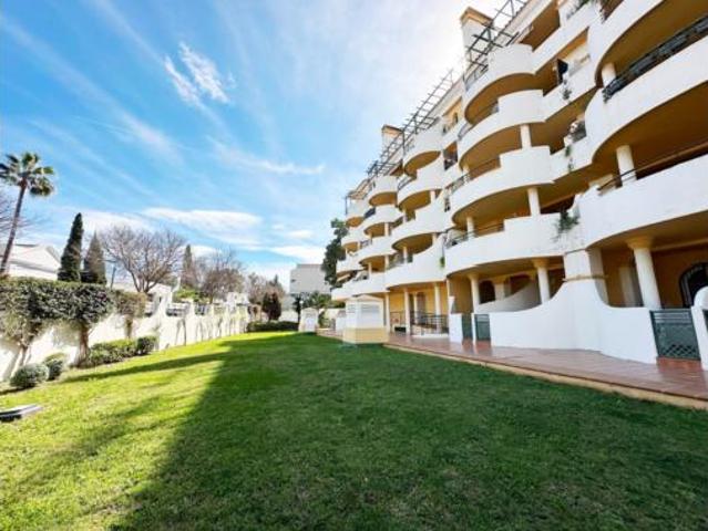 Dúplex en venta en Nueva Andalucía, Costa del Sol Occidental