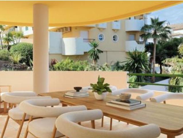 Dúplex en venta en Nueva Andalucía, Costa del Sol Occidental