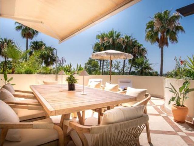 Dúplex en venta en Nueva Andalucía, Almería