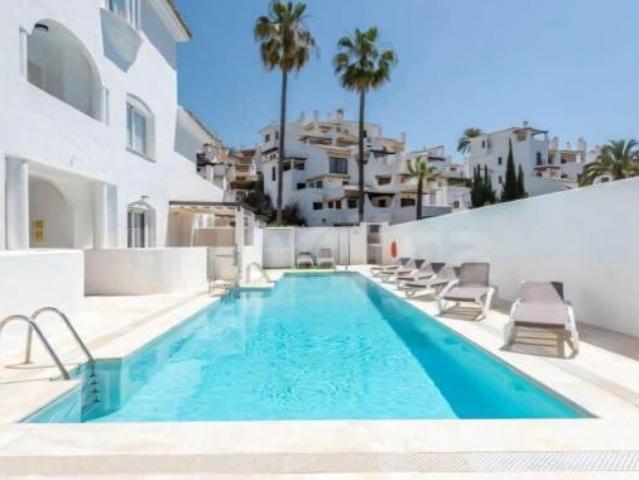 Dúplex en venta en Nueva Andalucía, Almería