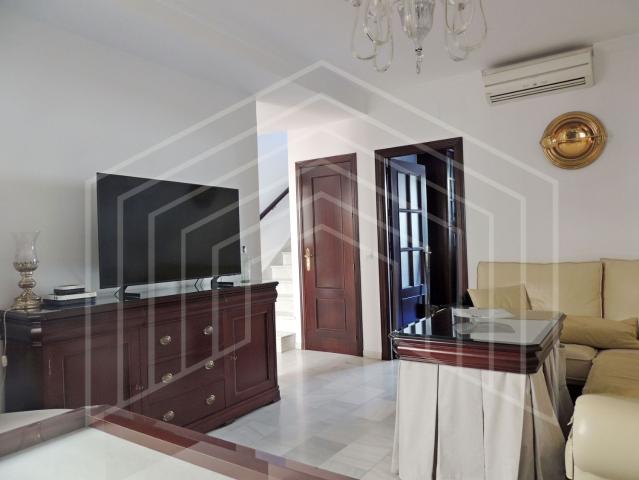 Dúplex en venta en Lora Del Río, Andalucía