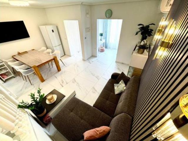 Dúplex en venta en La Mata, Torrevieja