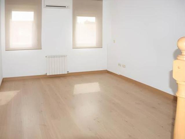Dúplex en venta en Valdeolmos-alalpardo, Madrid