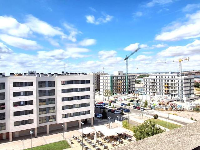 Dúplex en venta en Polígono Argales, Valladolid