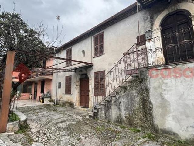 Appartamento in vendita a Vico Nel Lazio, Lazio