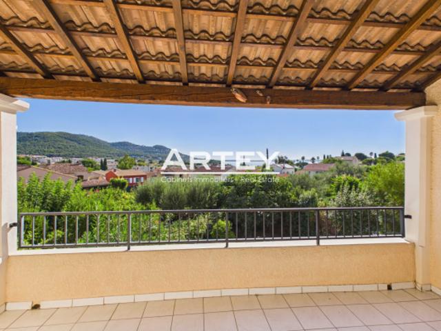 Appartement vente à Arrondissement de Toulon, Carqueiranne