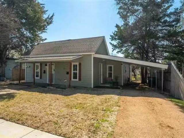 Condo for rent in Carrollton