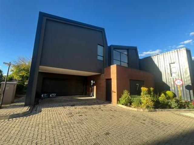Apartment for sale in Alexandra, Gauteng