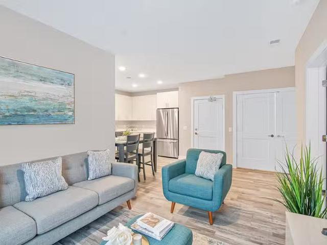 Condo for rent in Somerset