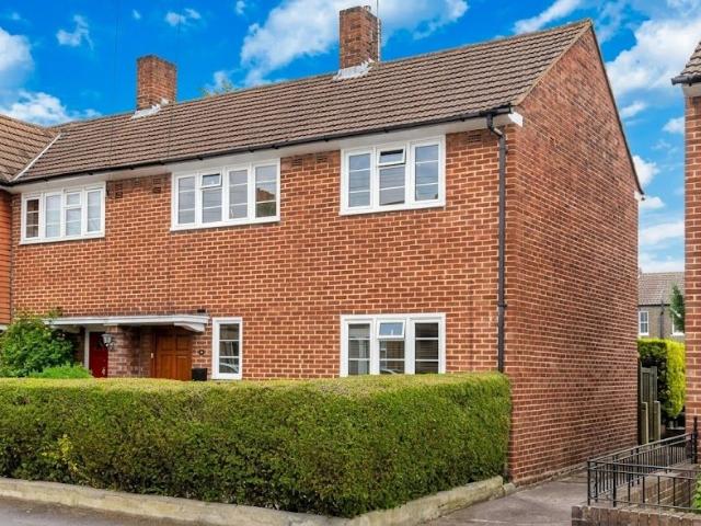 House for rent in The Apostles, Greater London