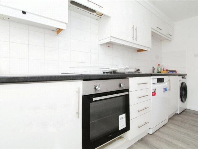 Apartment for rent in London Borough of Croydon, Shirley