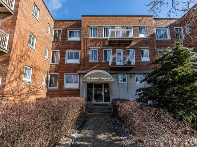 Apartment for rent in St. Leonard's, Quebec