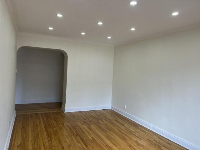 Apartment for rent in St. Leonard's, Quebec