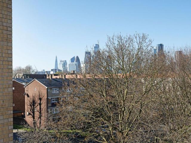House for rent in Bethnal Green, Greater London