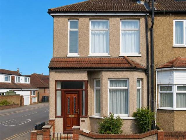 House for rent in Ponders End, Greater London