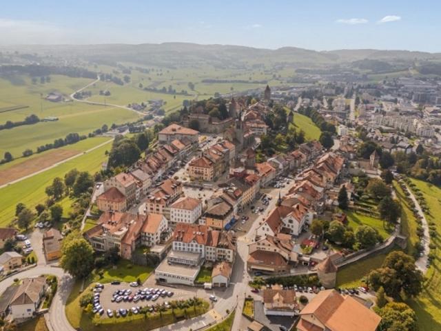 Büro kaufen in Romont (FR), Freiburg