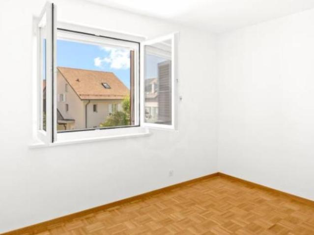 Wohnung kaufen in Givrins, Waadt