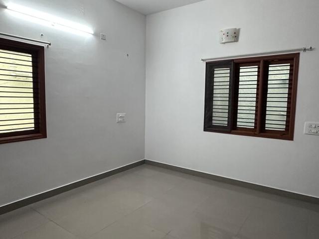House for rent in Bangalore North, Cox Town - Bangalore