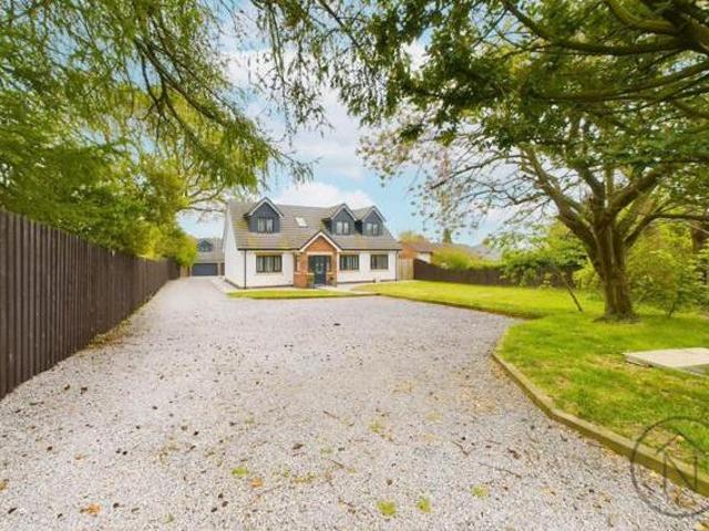 House for rent in Lyons, Greater London