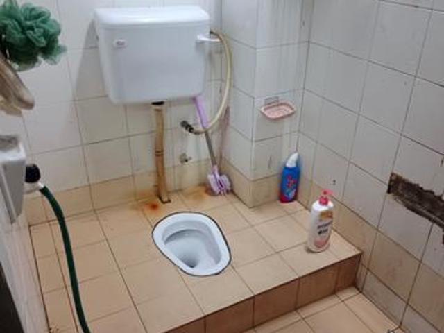 Terraced House for sale in Malaka