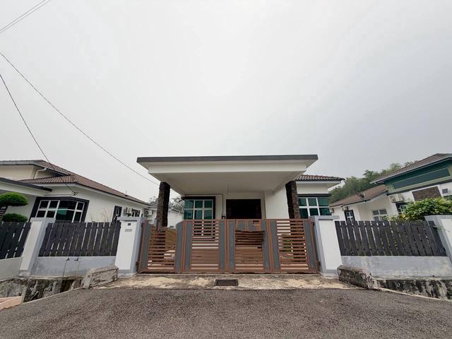 Bungalow for sale in Durian Tunggal, Alor Gajah