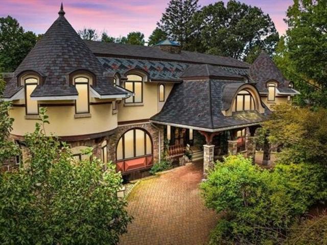 House for sale in Closter, New Jersey