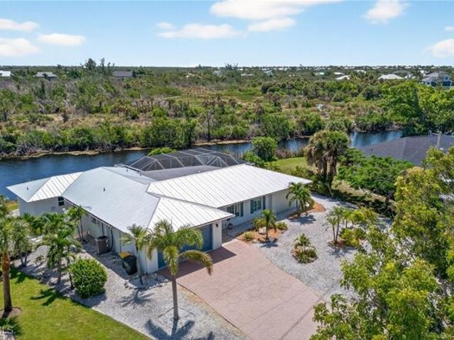 House for sale in Sanibel House for sale in Sanibel