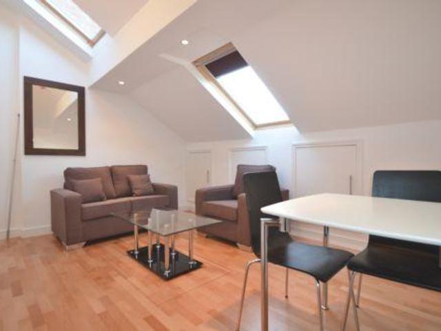 Apartment for rent in West Hackney, Greater London