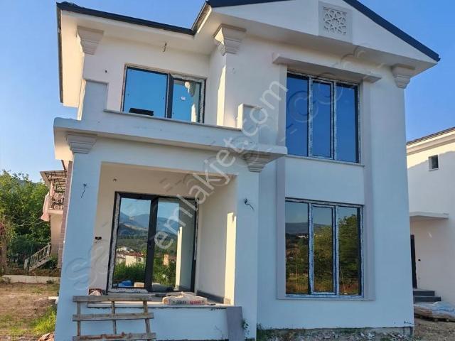 Akyazi, Sakarya içerisinde satılık Villa