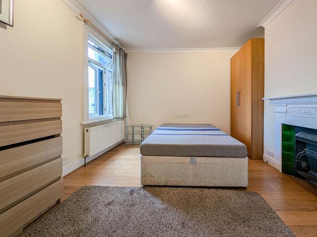 Apartment for rent in London Borough of Merton, Greater London