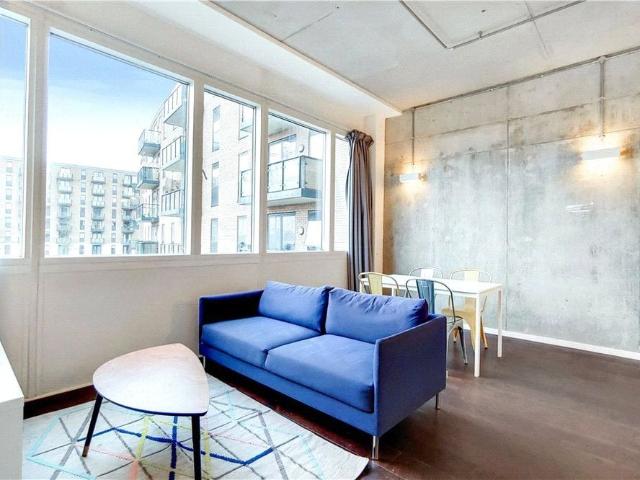 Apartment for rent in London Borough of Merton, Collier's Wood