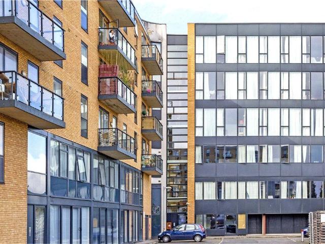 Studio for rent in London Borough of Merton, Collier's Wood